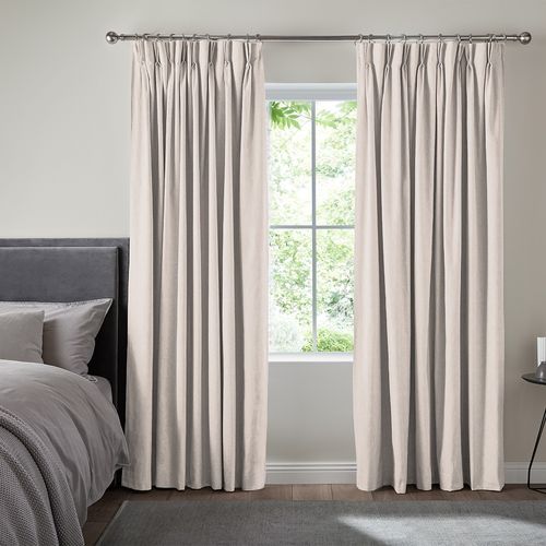 Mata Ivory Curtain