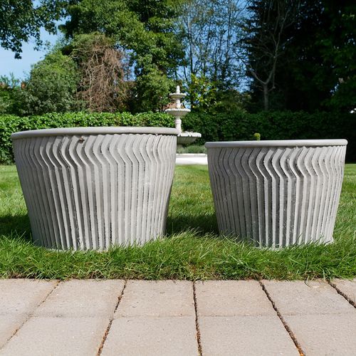 Grey Metal Set of 2 Small Tubs