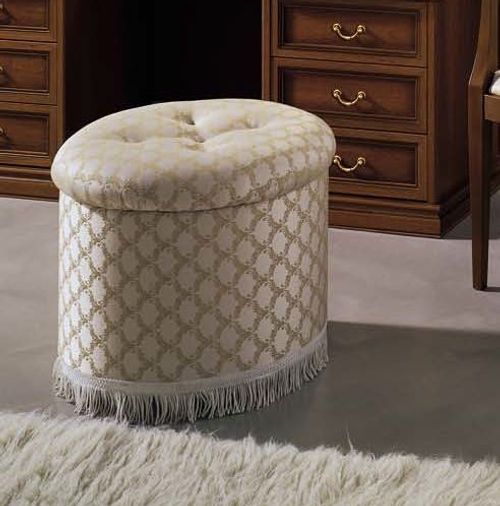 Camel Nostalgia Italian Crystal Round Pouf