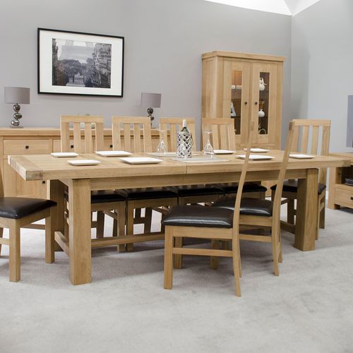 Chunky Oak Twin Panel Grand 8 Seater Extending Dining Table