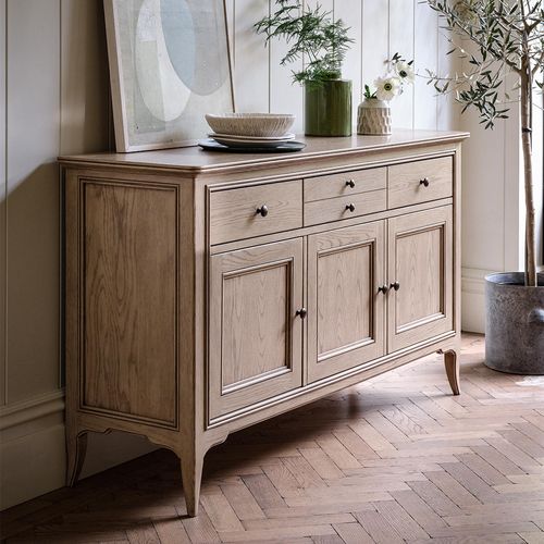 Willis and Gambier Toulon Oak Large 3 Door Sideboard - 152.8cm