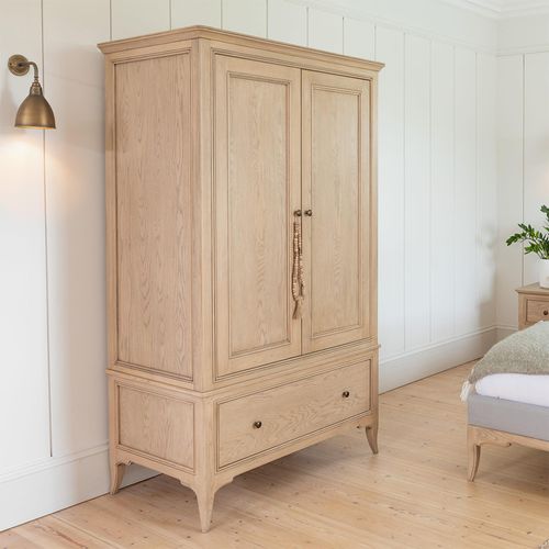 Willis and Gambier Toulon Oak 2 Door 1 Drawer Wardrobe