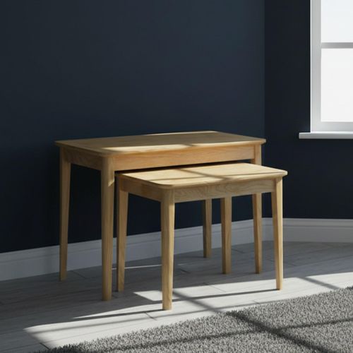 Bath Oak Nest of 2 Tables