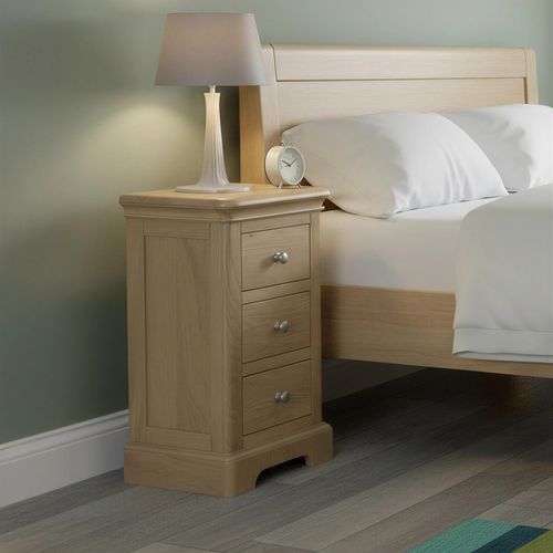 Cromwell Bedside Cabinet - 3 Drawer Compact - Oak