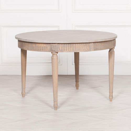 Rustic White Cedar Extending Dining Table - Oval - 4-8 Seater - 117cm-206cm