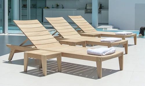 Roble Garden Adjustable Sunbed