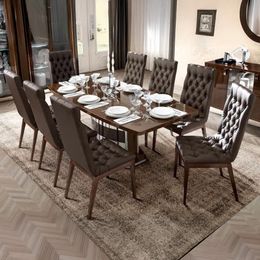 CAN 8 PEOPLE FIT AT A 160 CM DINING TABLE