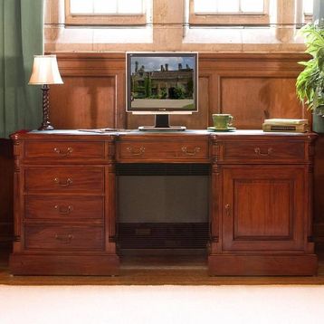 Baumhaus Furniture La Roque Mahogany