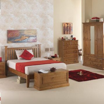 Hermitage Henbury Pine Bedroom