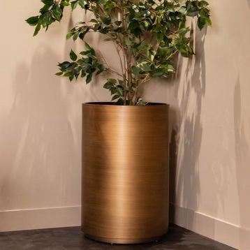 Richmond Interiors Planter