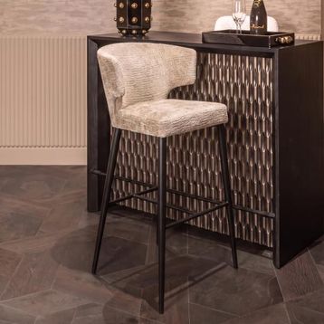 Richmond Interiors Bar Furnitures