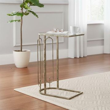 Mindy Brownes Estela