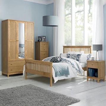 Bentley Designs Atlanta Oak Bedroom