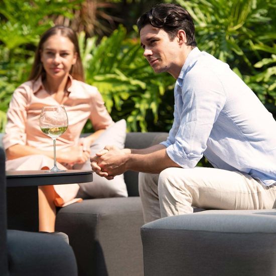 Maze Snug Lifestyle Suite Lead Chine Sofa Garden Daybeds with Rising Table