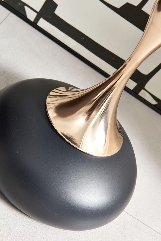 Dumbbells Black and Gold Round Wine Table