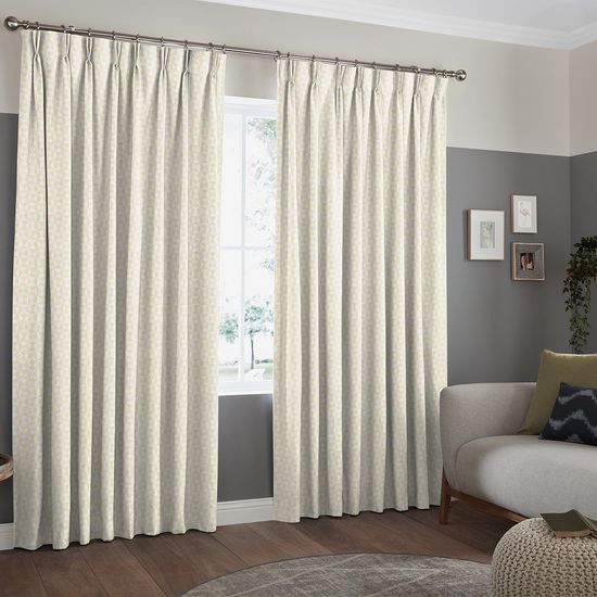 Pierre Zest Curtain