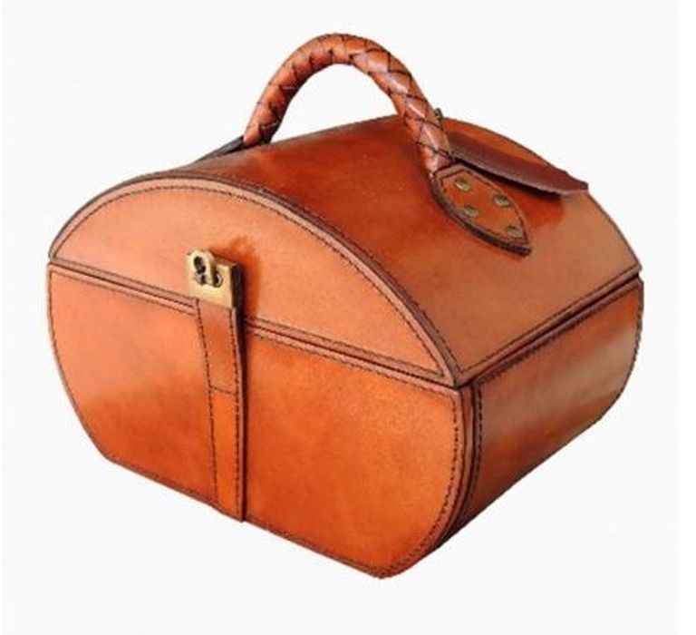 Mysore Handcrafted Tan Jewellery Box Round