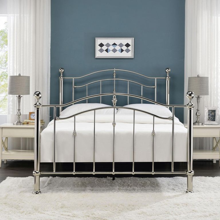 Camas Chrome Metal Bed - Sizes Available
