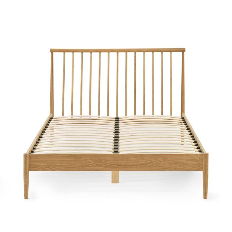 Belton Spindle Bed - Oak - Sizes Available