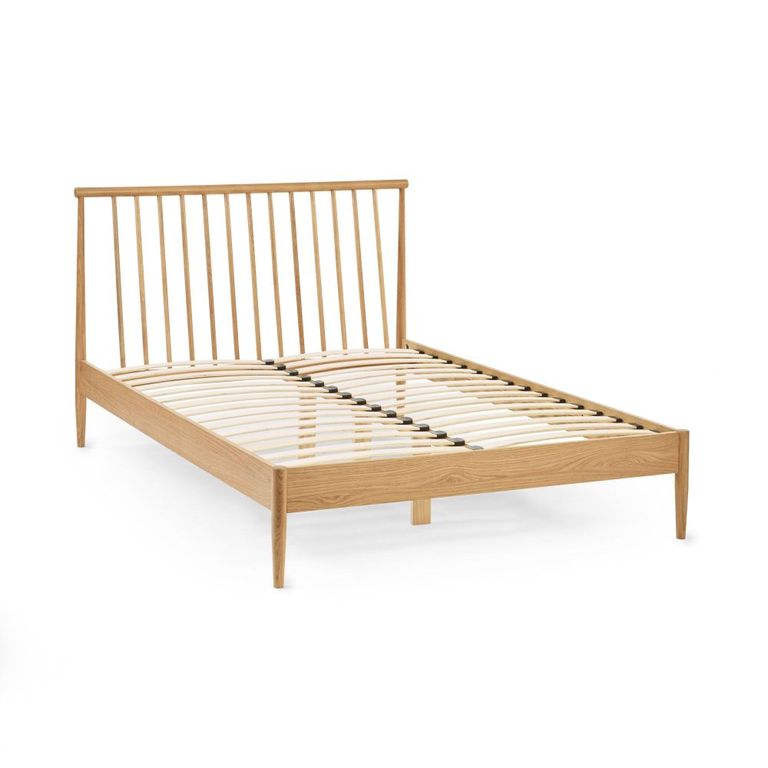 Belton Spindle Bed - Oak - Sizes Available