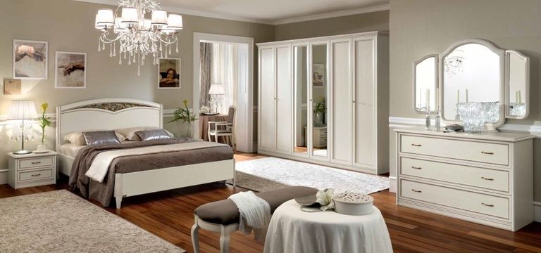 Nostalgia Bed - 6ft Queen Size - Curvo Fregio - Ricordi