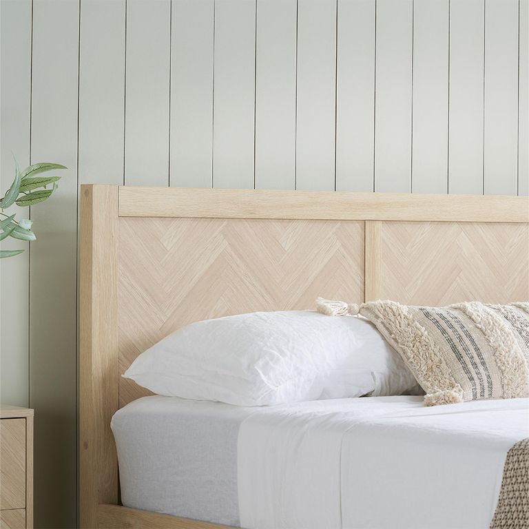 Herringford Ottoman Storage Bed - Oak - Sizes Available