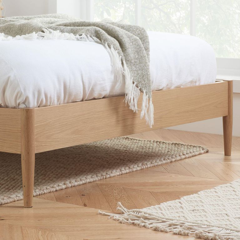 Jesper Bed - Oak - Sizes Available