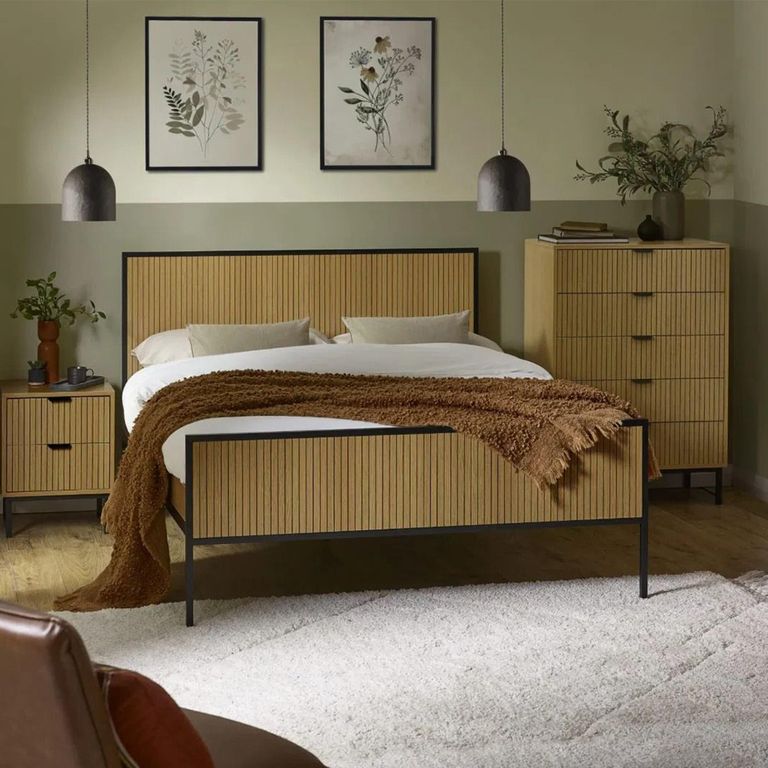 Sia Bed - Ribbed - Light Oak - Sizes Available