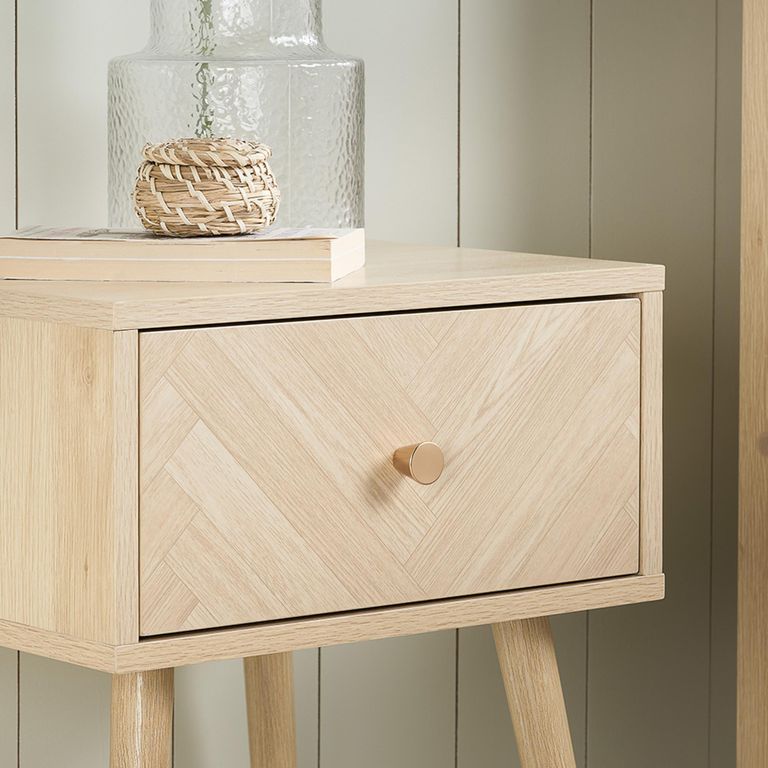 Herringford Bedside Table - 1 Drawer - Oak