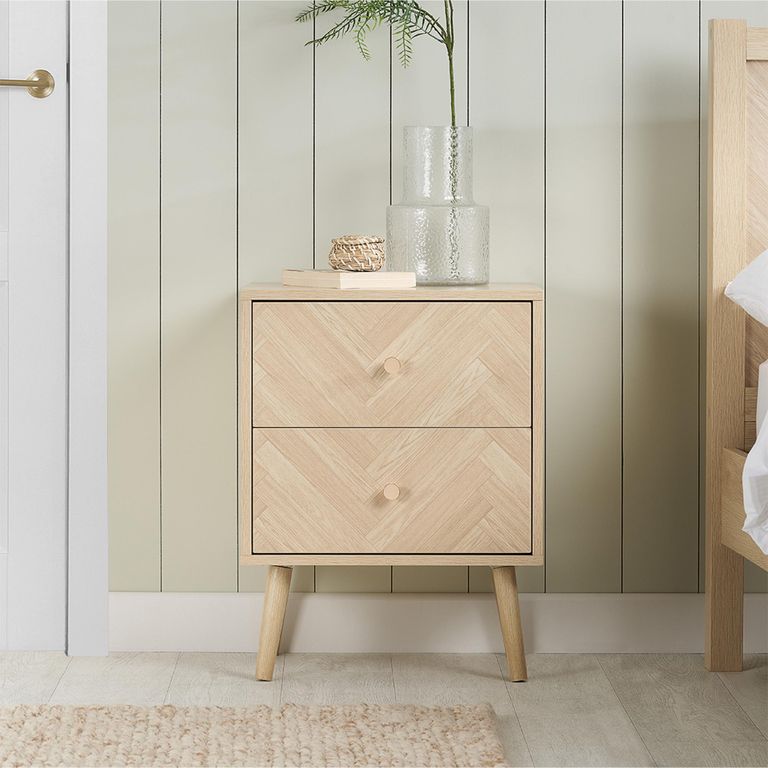 Herringford Bedside Cabinet - 2 Drawer - Oak