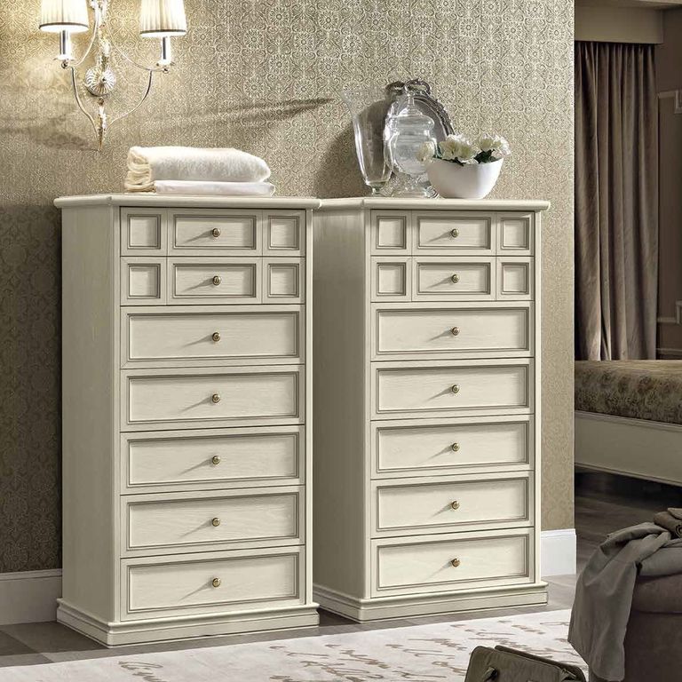 Nostalgia Chest - 7 Drawer - Tall - Bianco Antico
