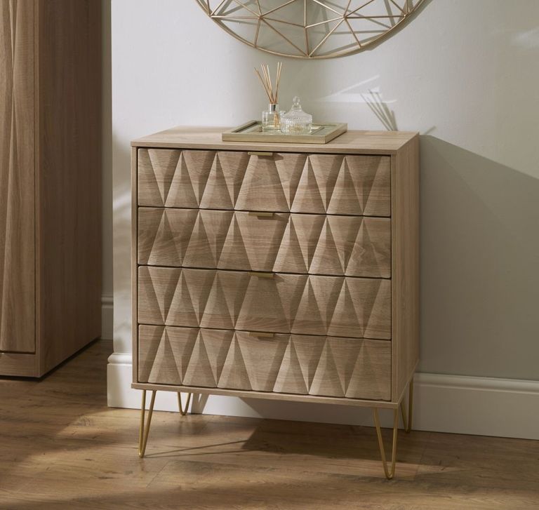Diamond Oak Effect 4 Drawer Chest with Gold Hairpin Legs