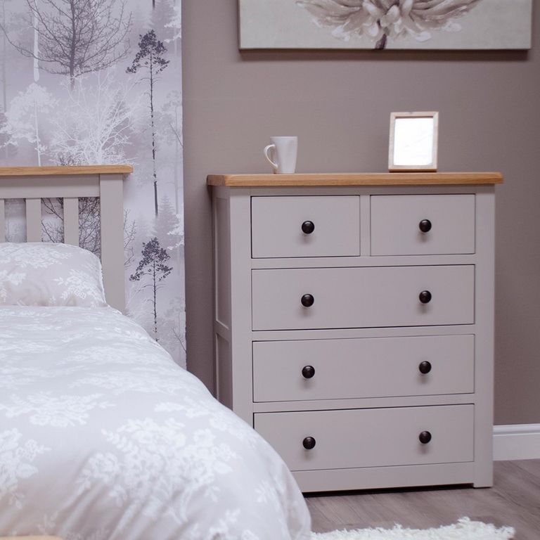 Diamond Painted Chest of Drawers - 3+2 Drawer