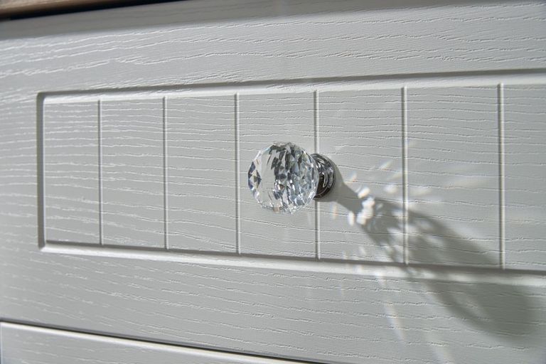 Vienna Porcelain 4 Drawer Chest