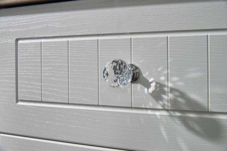 Vienna Porcelain 4 Drawer Deep Chest