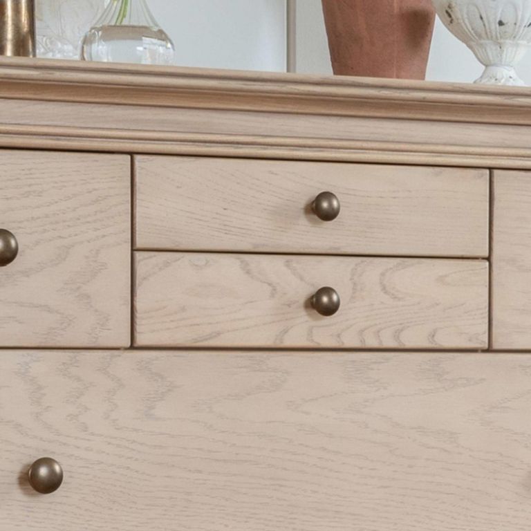 Toulon Chest - 8 Drawer - Oak