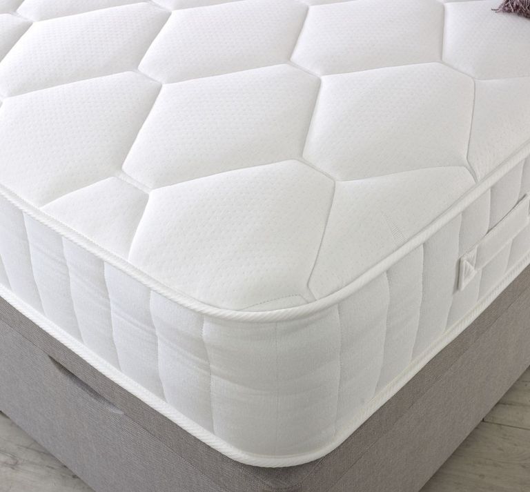 Essentials Pocket Quilted 1000 Mattress