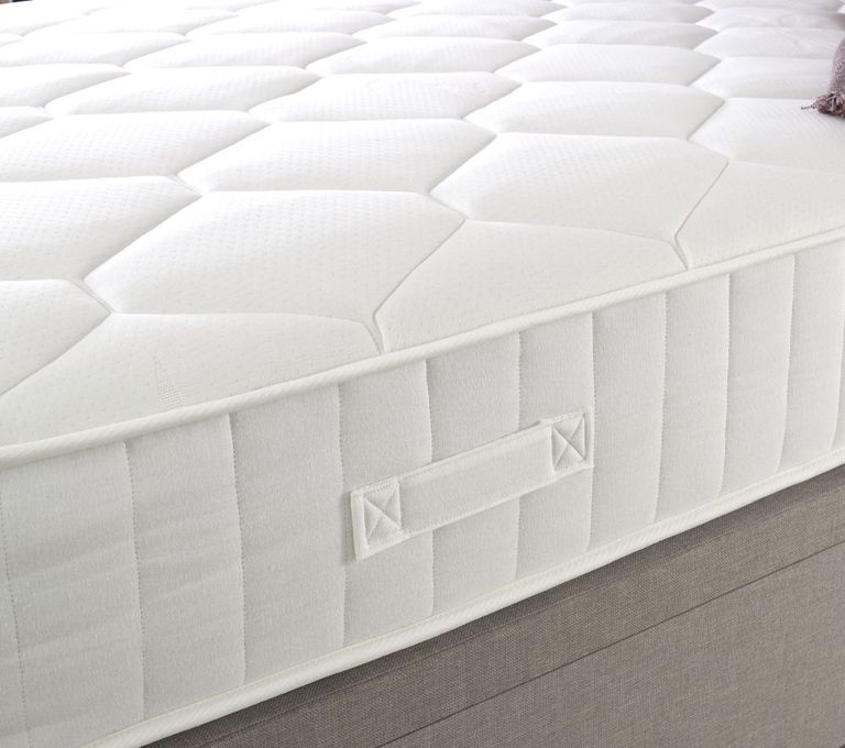 Essentials Pocket Quilted 1000 Mattress