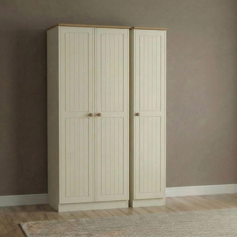 Warwick Wardrobe - 3 Door - Tall - Triple - Cream and Oak