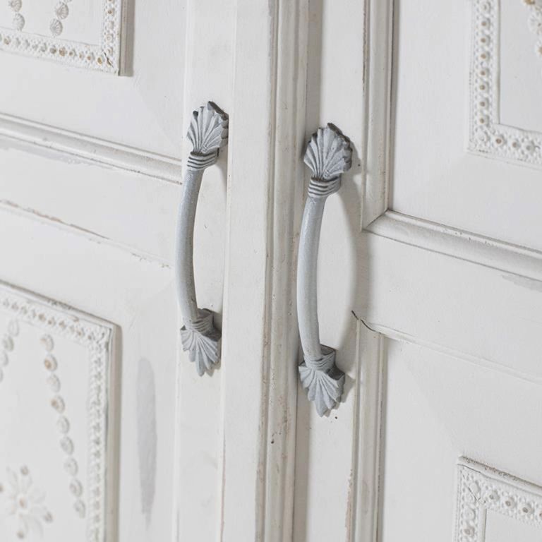 Averie Wardrobe - 2 Door - Distressed White - Mango Wood