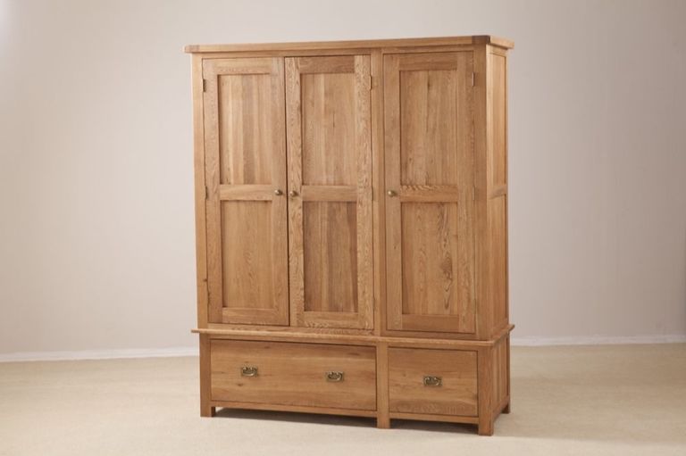 Kent Oak 3 Door 2 Drawer Wardrobe