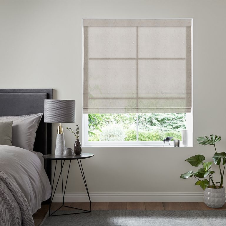 Alvarez Roman Blind - Linen