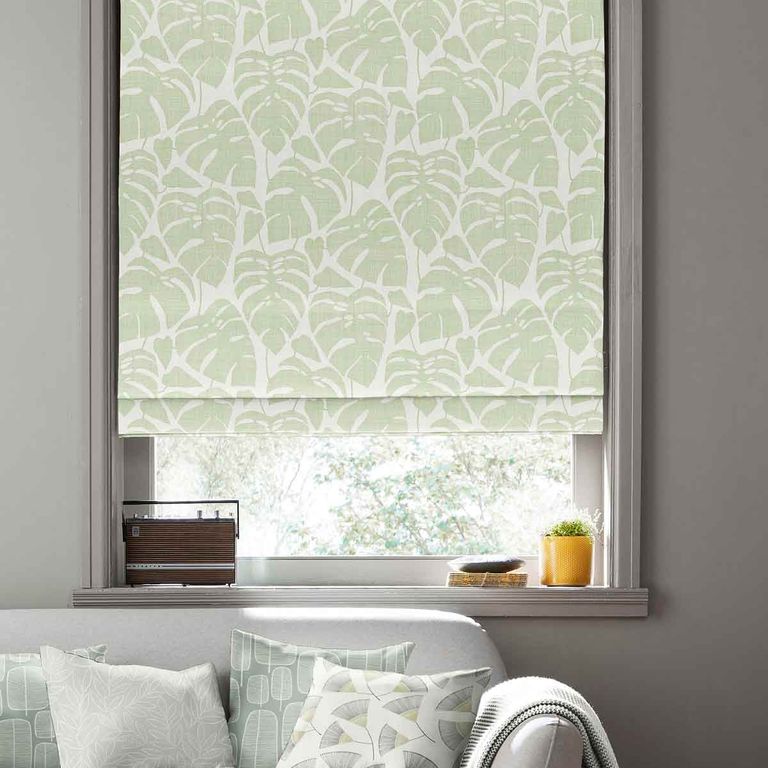 Missprint Roman Blind - Guatemala Olive