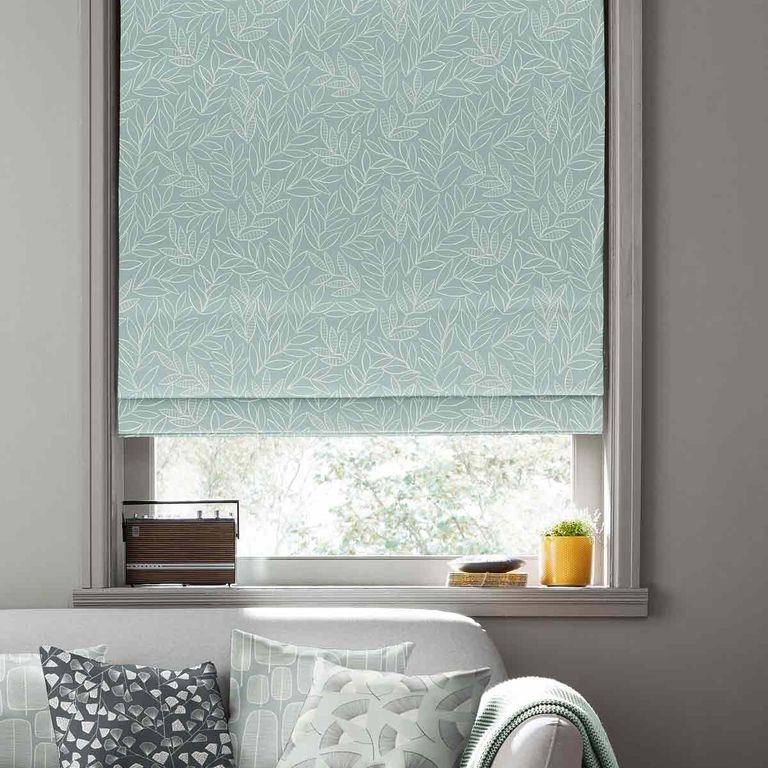 Missprint Roman Blind - Laurus Broadleaf