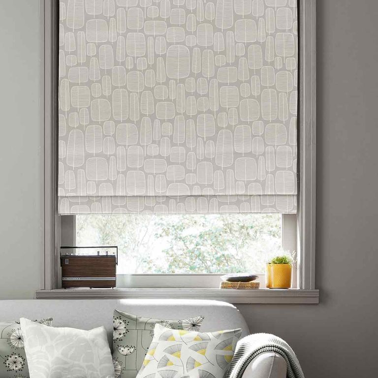 Missprint Roman Blind - Little Trees Kernel