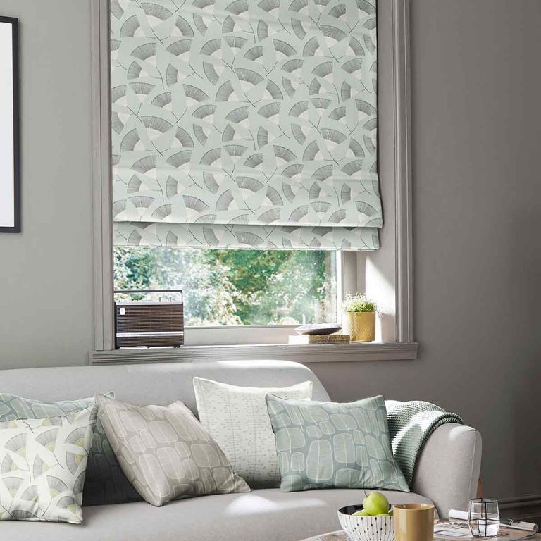 Missprint Roman Blind - Persia Platinum