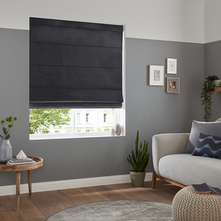 Tyson Roman Blind - Onyx
