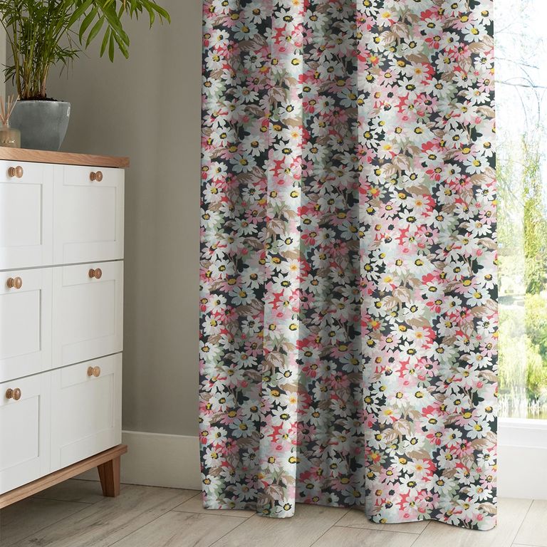 Cath Kidston Curtain - Painted Daisy Multi