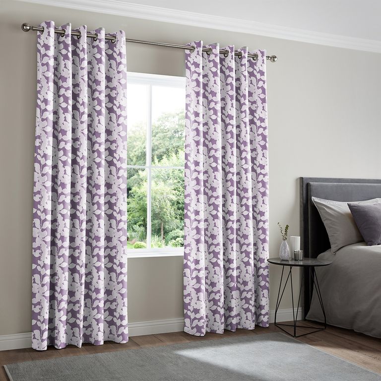 Jonas Curtain - Berry