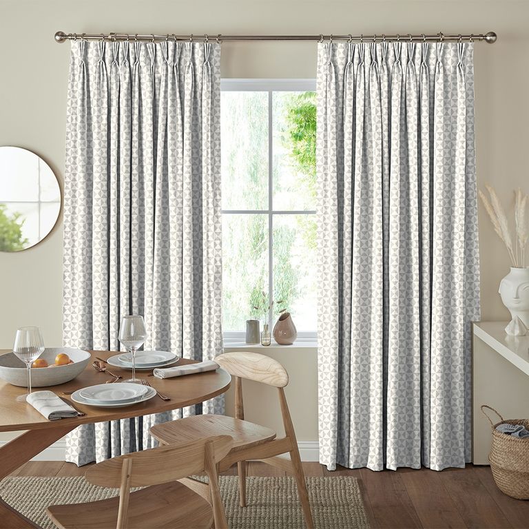 Pierre Curtain - Graphite